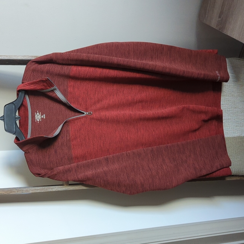 Men's casual half zip sweater.